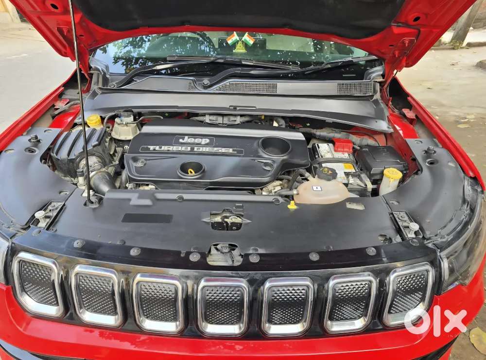 Jeep Compass 2.0 Limited  With Penoromic Sunroof