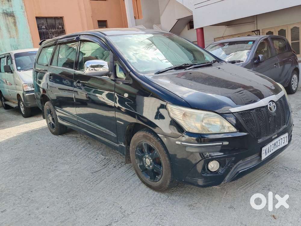 Toyota Innova 2.5 G (diesel) 8 Seater, 2016, Diesel