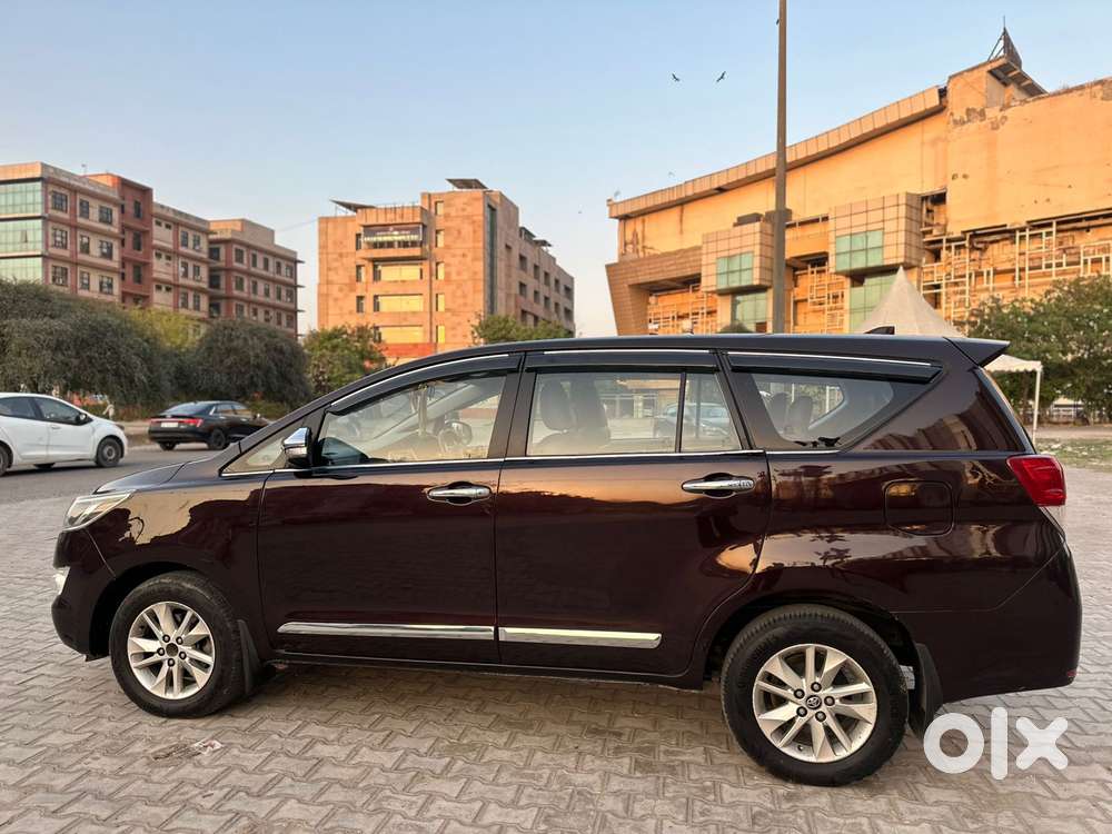 Toyota Innova Crysta 2.4 V, 2018, Diesel