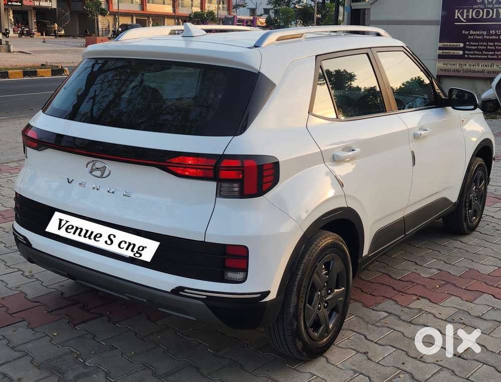 Hyundai Venue S 1.2 Petrol, 2023, Cng & Hybrids