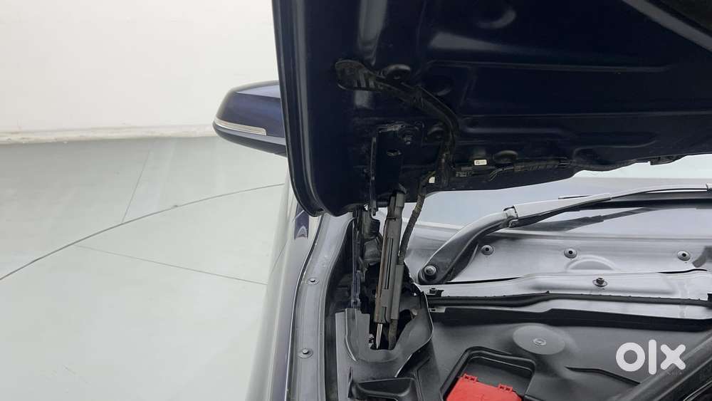 Bmw 3 Series 2.0 320i Luxury Line, 2016, Petrol