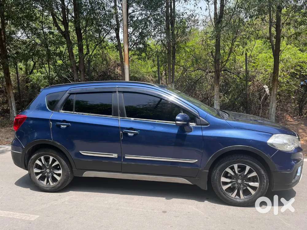 Maruti Suzuki S-cross 2022 Petrol Well Maintained