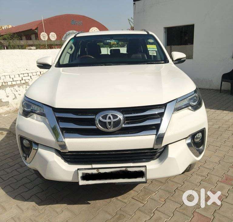 Toyota Fortuner 4x2 At 2.8 Diesel, 2017, Diesel