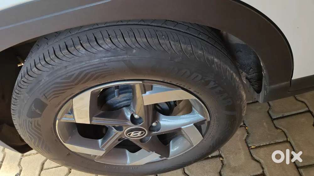 Hyundai Venue 2021 Petrol Well Maintained