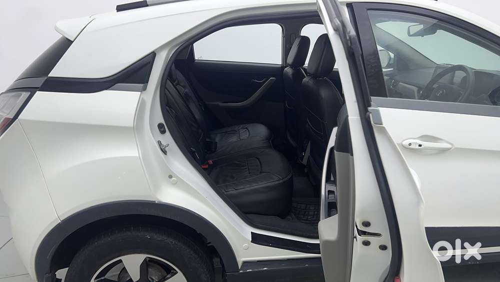 Tata Nexon 1.2 Revotron Xza Plus (l), 2019, Petrol