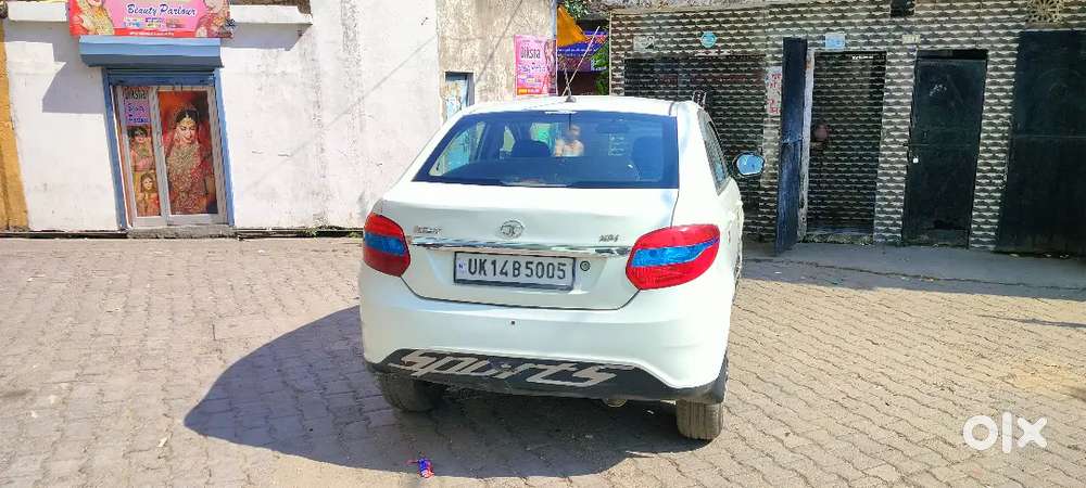 New Condition Car New Battery 80% Tayar Child Ac Urgent Sall