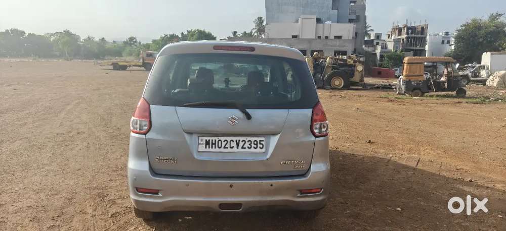 Maruti Suzuki Ertiga 20012 गाडी फुल कंडिशन आहे