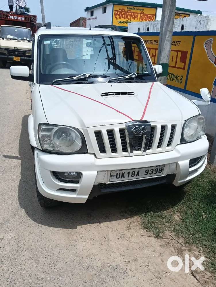 Mahindra Scorpio Sle  Classic 2014 Diesel 130000 Km Driven