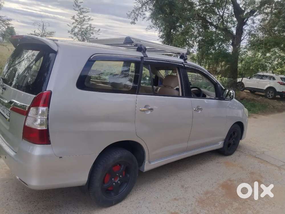 Toyota Innova 2.5 G 2014