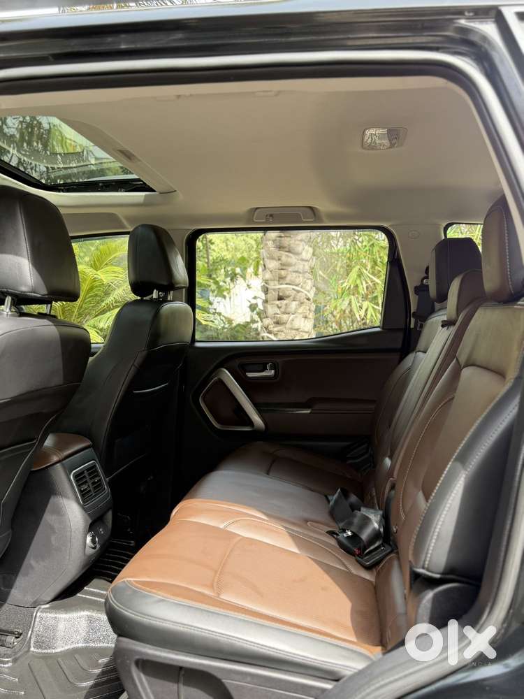 Mahindra Scorpio N Z8 Select Diesel At 2wd 7-seater, 2024, Diesel