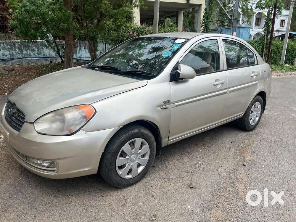 Hyundai Verna 2010 Petrol Well Maintained