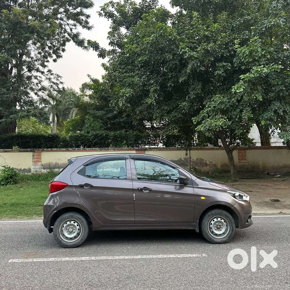 Tata Tiago 1.2 Revotron Xe Option, 2018, Petrol