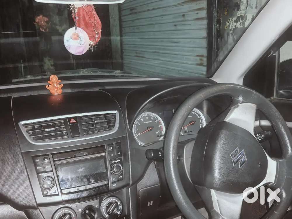 Maruti Suzuki Swift Vxi 2016