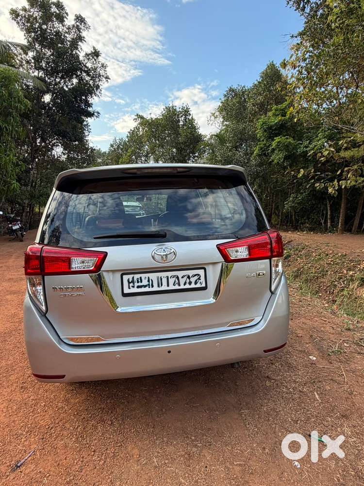 Toyota Innova Crysta 2018 Diesel Well Maintained