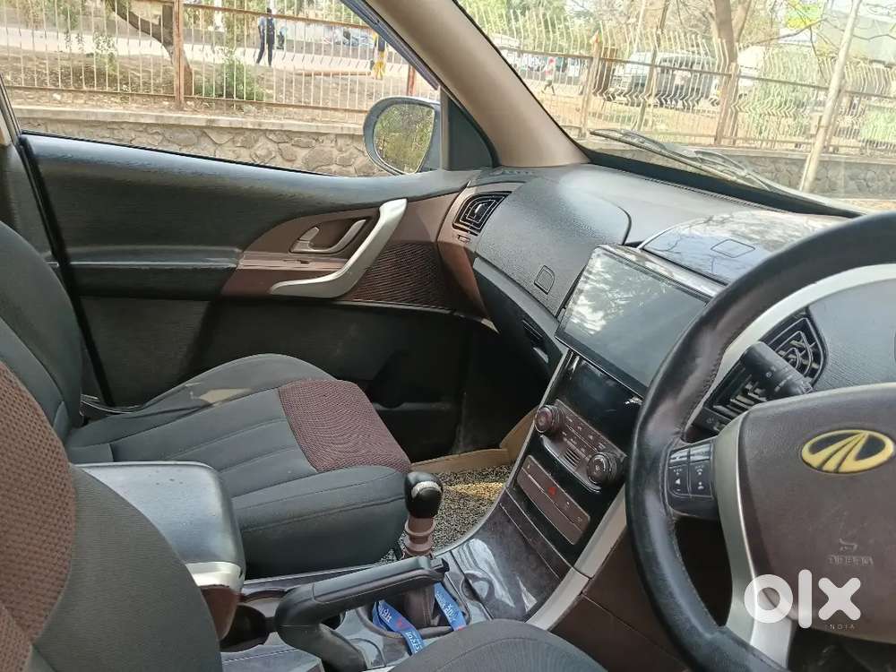 Mahindra Xuv500 2014 Diesel 143000 Km Driven