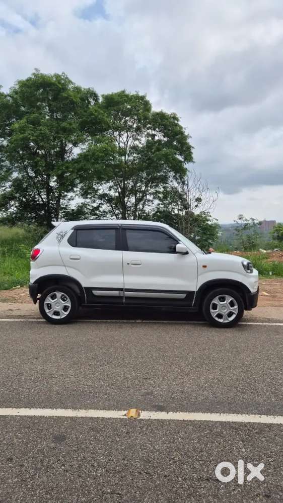 Maruti Suzuki S-presso 2022 Petrol 23000 Km Driven
