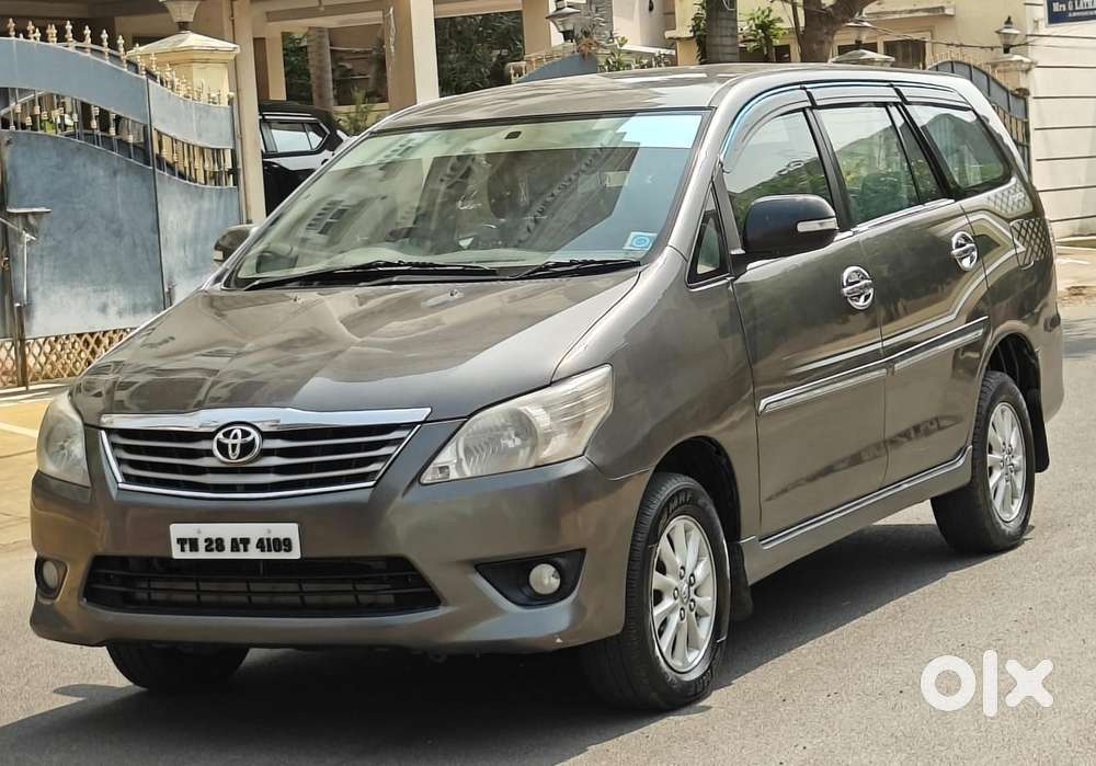 Toyota Innova 2.0 V, 2012, Diesel