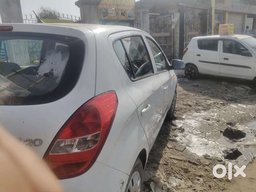 Hyundai I20 2011 Petrol Well Maintained