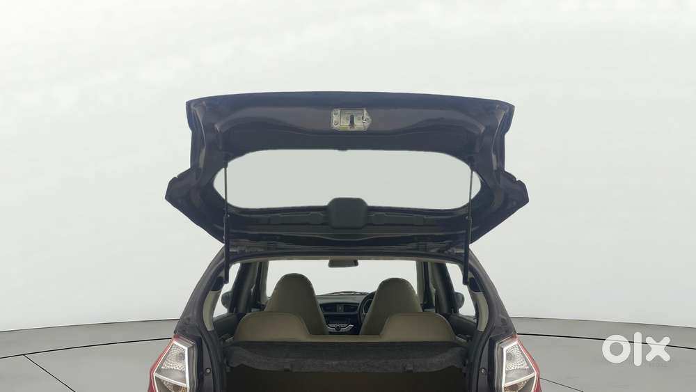 Maruti Suzuki Alto K10 1.0 Vxi (o) Amt, 2017, Petrol