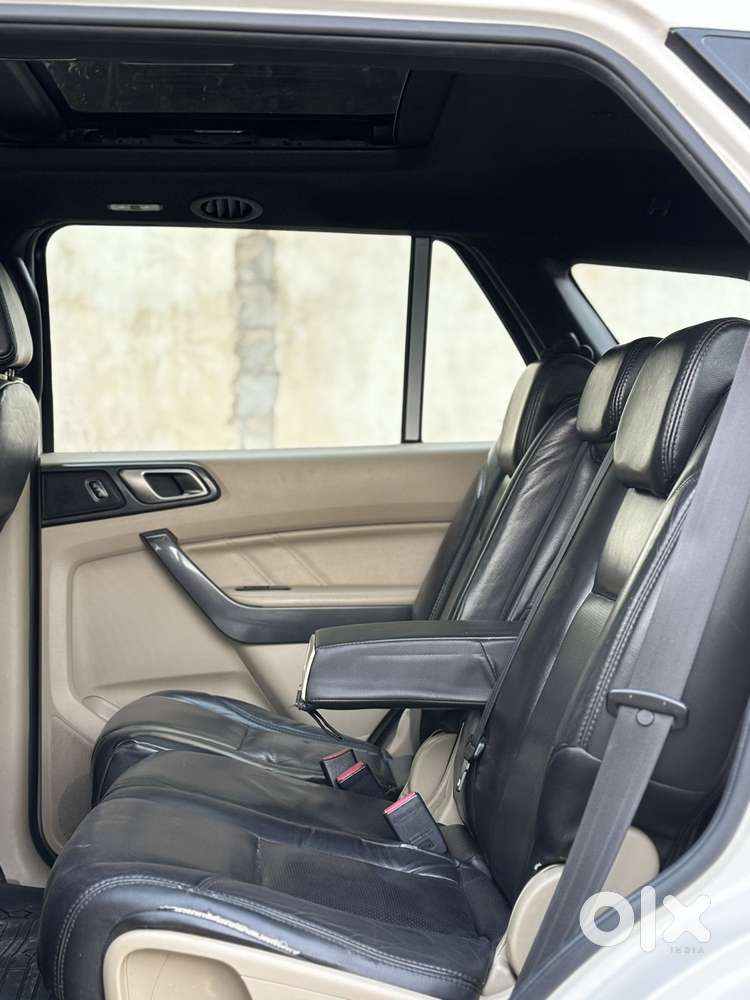 Ford Endeavour 3.2 Titanium At 4x4, 2016, Diesel