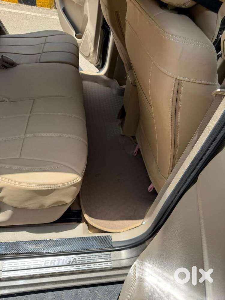 Almost New Maruti Suzuki Ertiga Vxi(o)cng 1.5l  (2024)