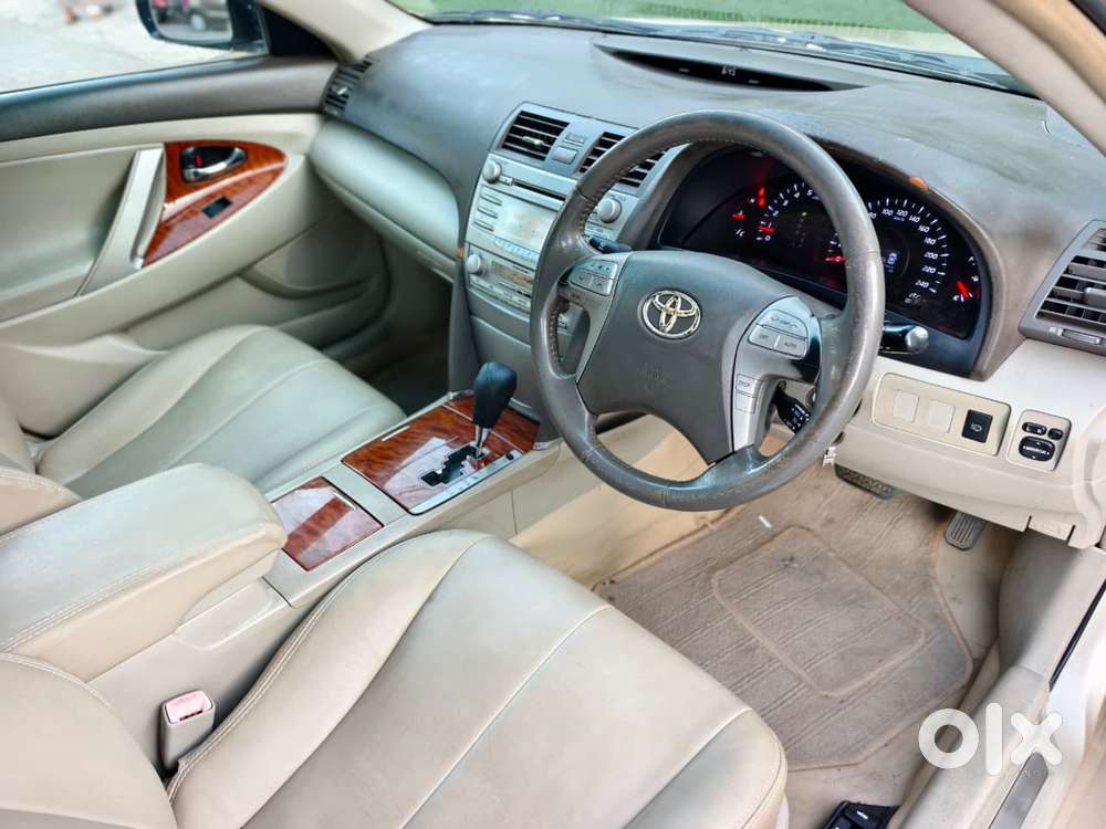 Toyota Camry, 2010, Petrol