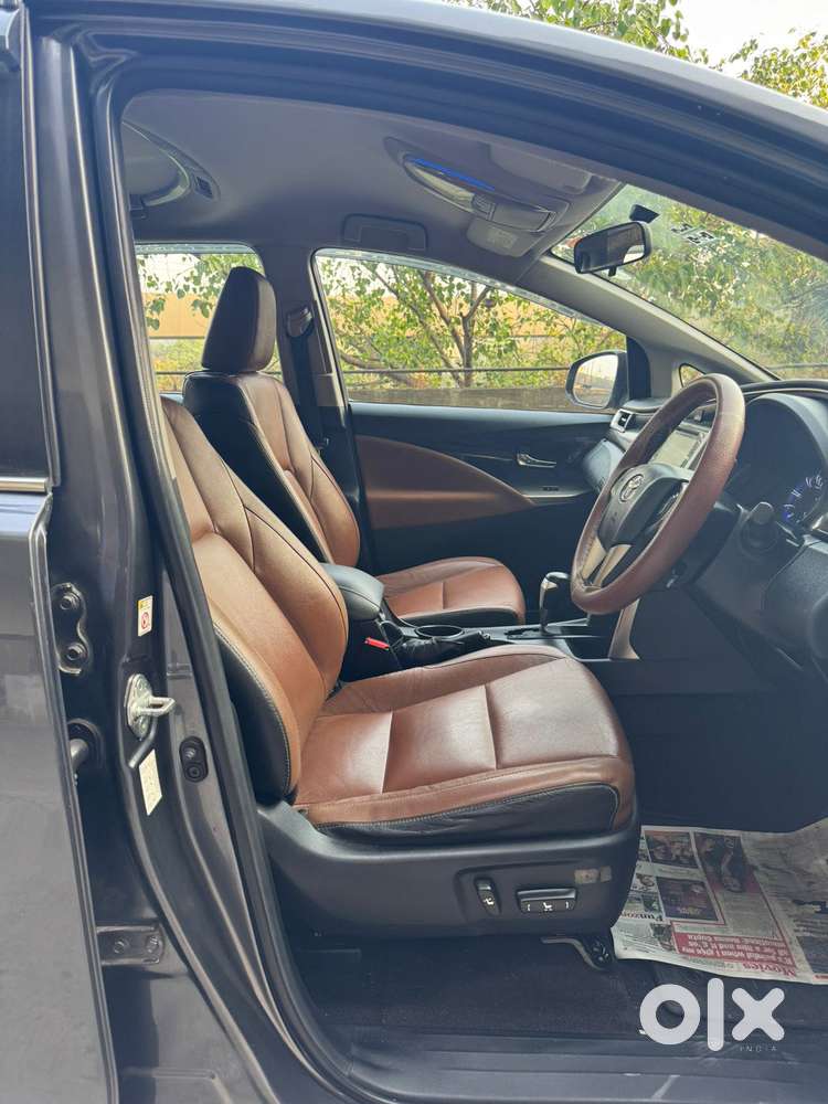 Toyota Innova Crysta 2.8 Z, 2016, Diesel