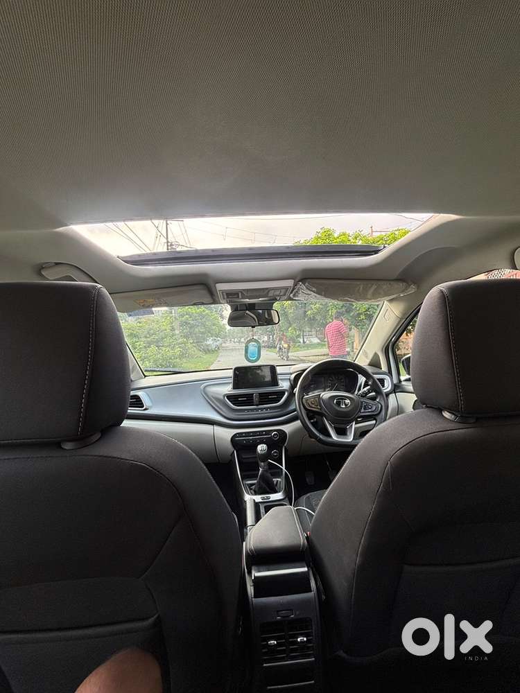 Tata Altroz Petrol Manual 2024