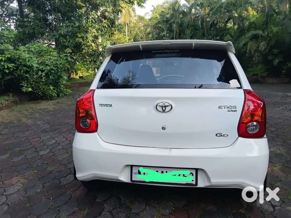 Toyota Etios Liva 2012