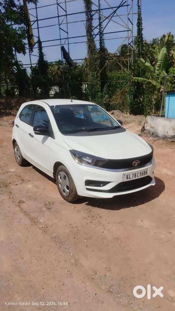 Tata Tiago 1.2 Revotron Xm, 2024, Petrol