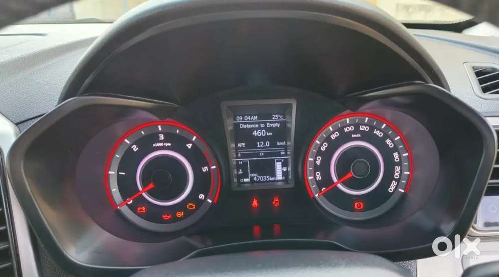 Mahindra Xuv 300 W8 Optional