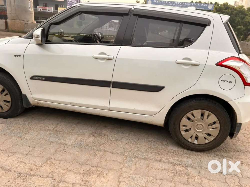 Maruti Suzuki Swift 2012