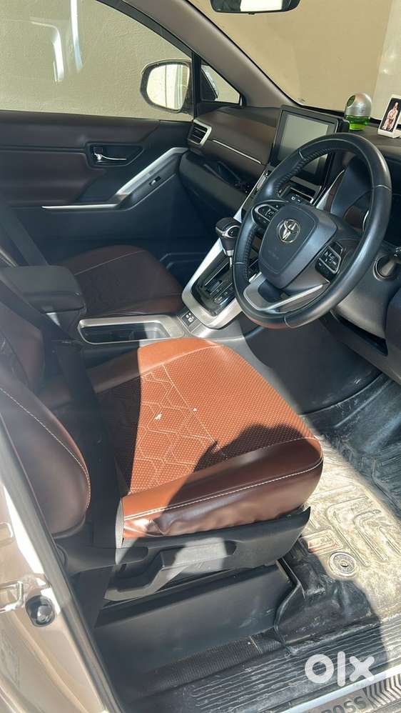 Toyota Innova Hycross Well Maintained