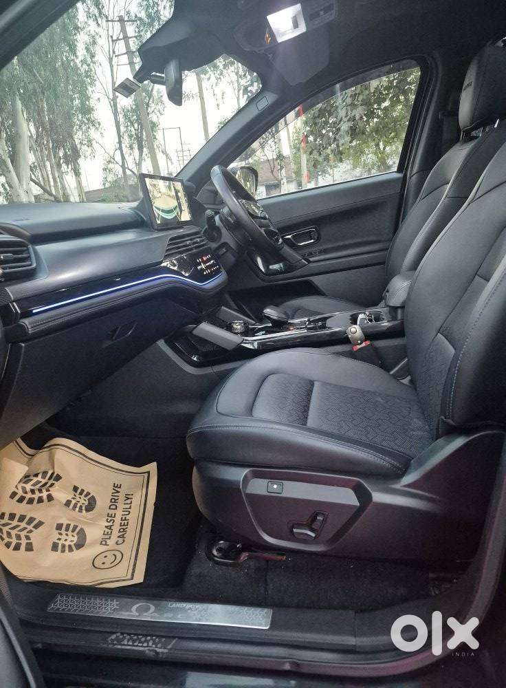 Tata Safari Accomplished Plus Dark Edition, 2024, Diesel