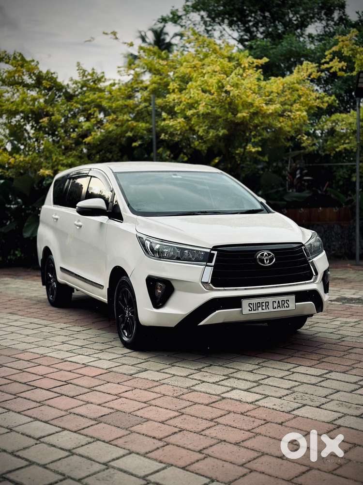 Toyota Innova Crysta [2020-ongoing] 2.7 Gx Mt 7 Str, 2017, Diesel