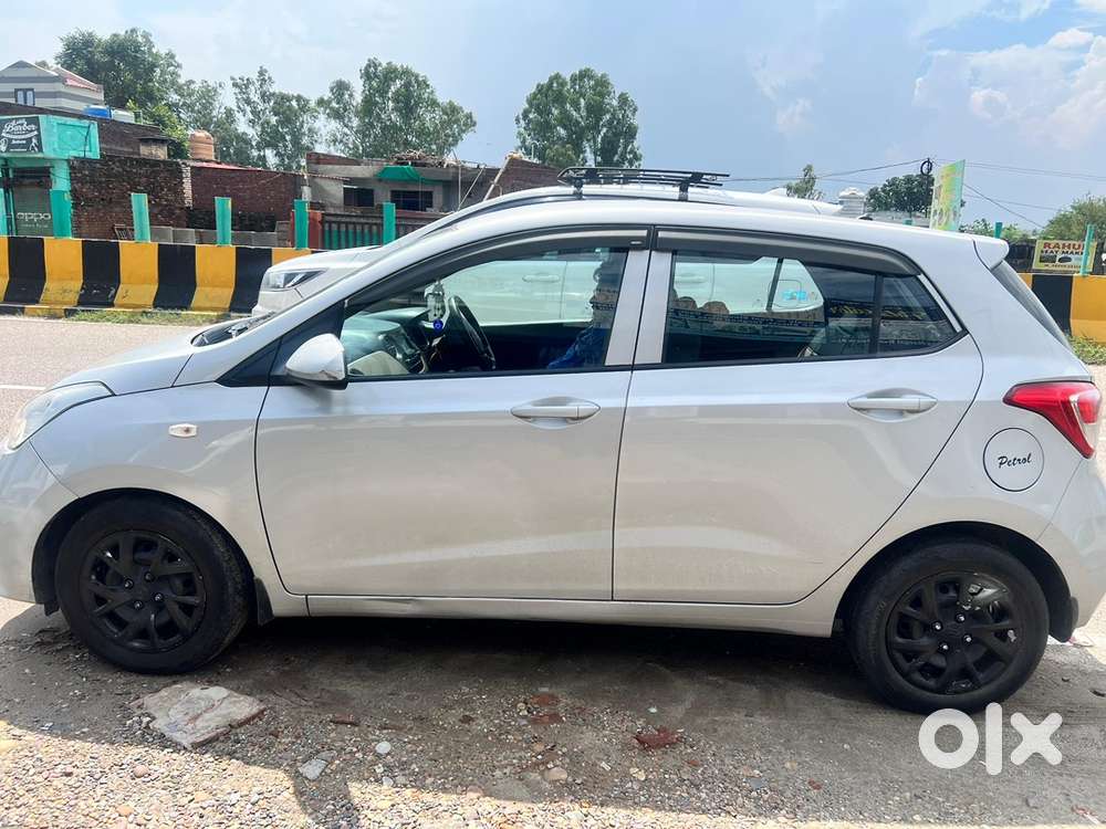 Hyundai Grand I10 2017 Petrol Well Maintained