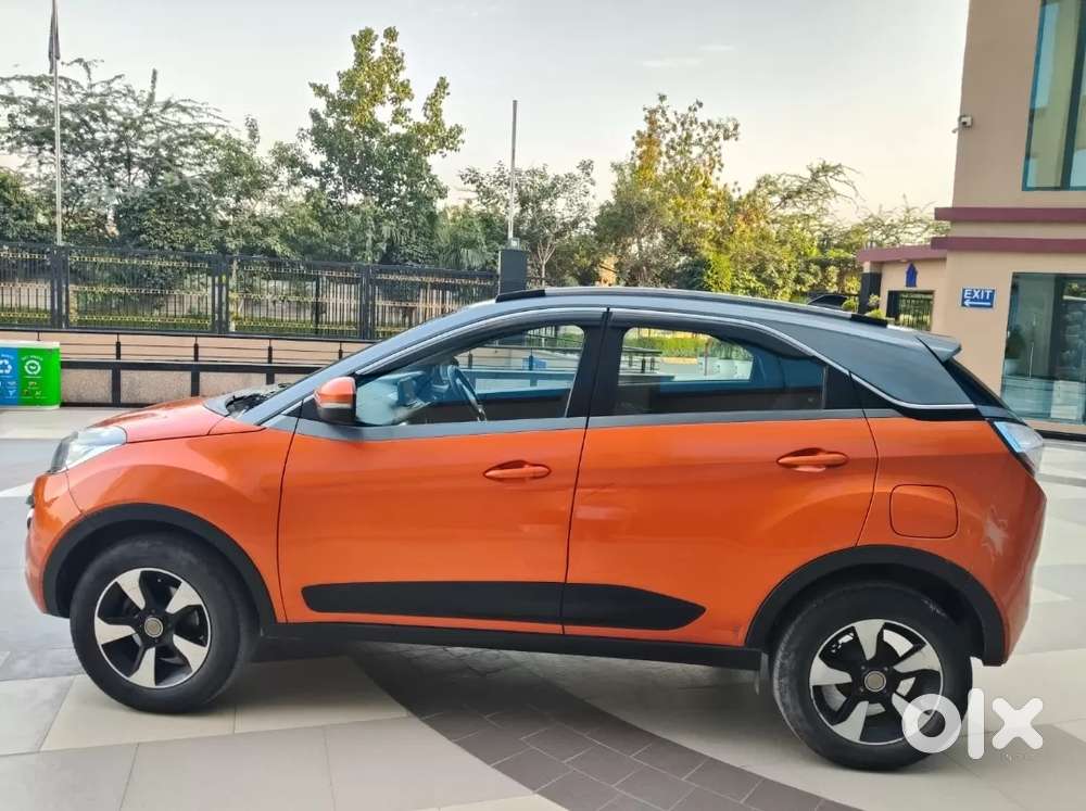 Tata Nexon 1.2 Revotron Xza Plus Dualtone, 2018, Petrol