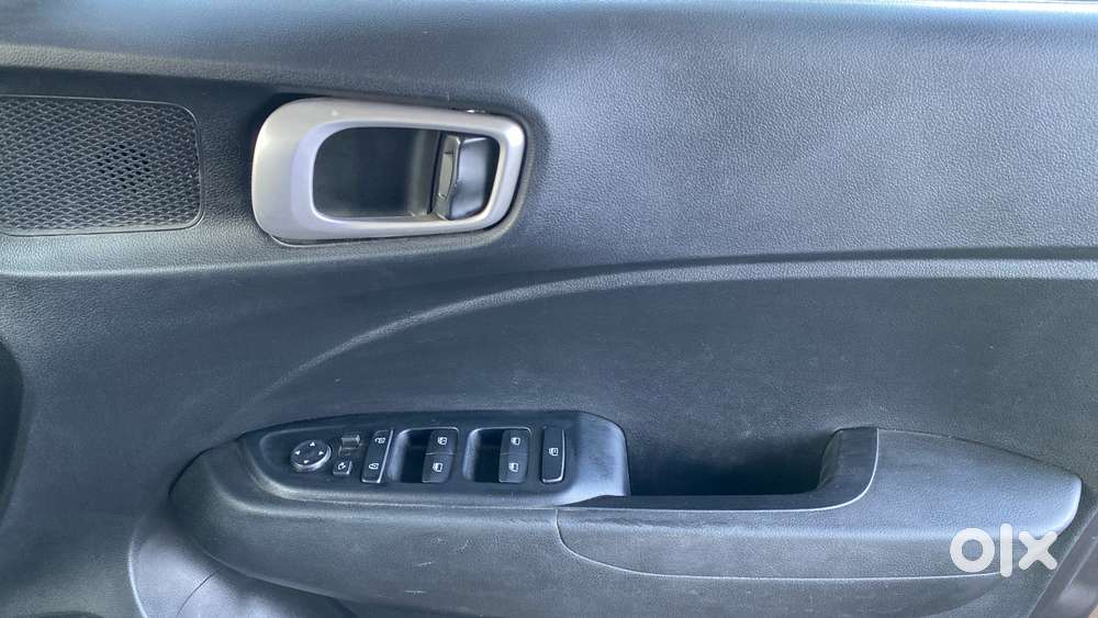 Hyundai Venue 1.0 Sx Turbo Imt, 2021, Petrol