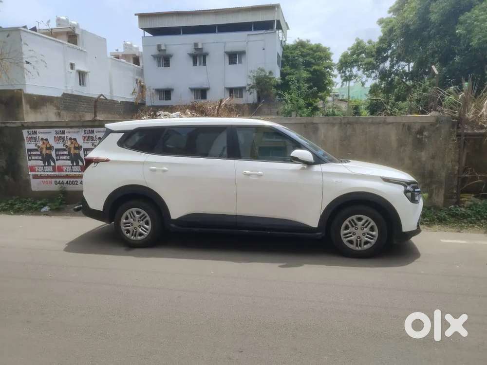 Kia Carens Premium 2026 Car