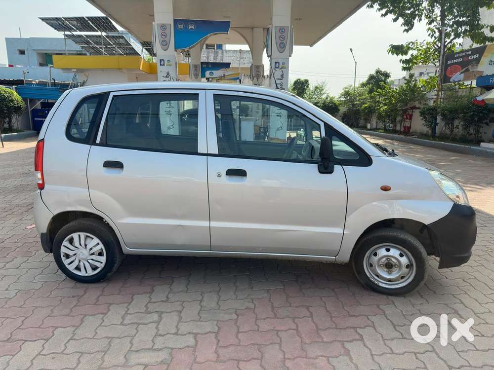 Maruti Suzuki Estilo Lxi Bs-iv, 2010, Petrol