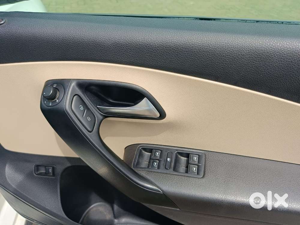 Volkswagen Vento 1.0 Highline Plus At, 2022, Petrol