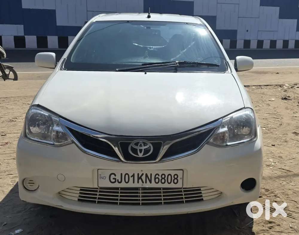Toyota Etios Liva 2012 Cng