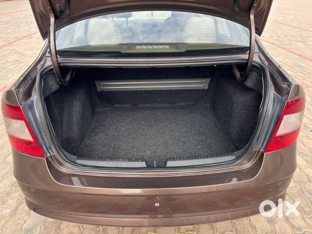 Skoda Rapid [2016-2020] 1.5 Style Plus Tdi At, 2016, Diesel