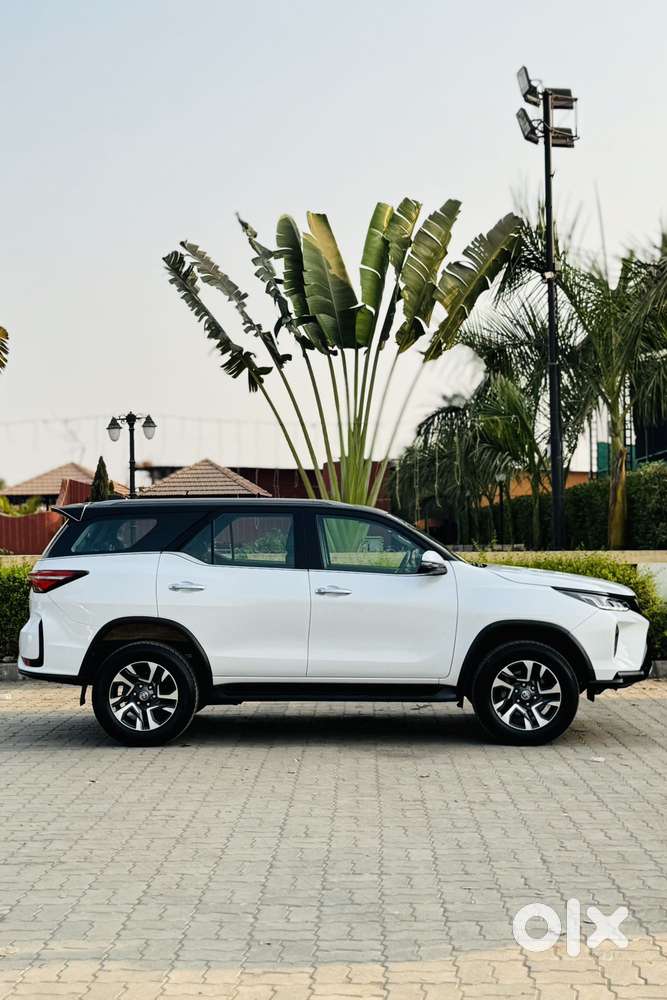 Toyota Fortuner Legender 4x2 At 2.8, 2024, Diesel