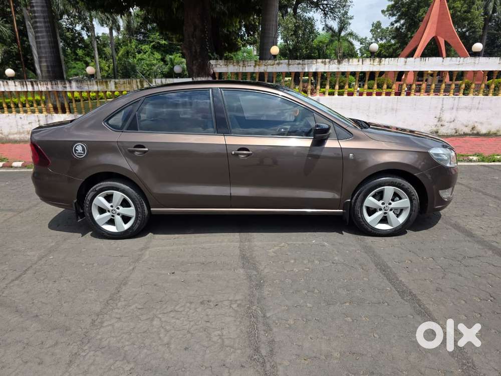 Skoda Rapid 1.5 Elegance Plus Tdi At Black Package, 2015, Diesel