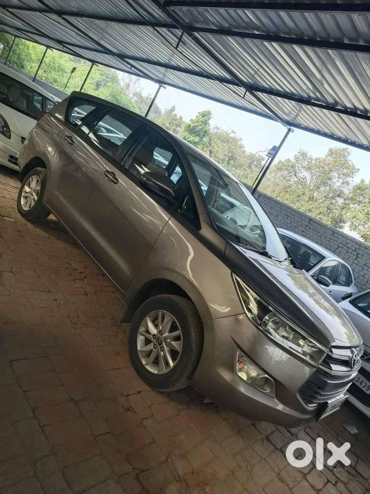 Toyota Innova Crysta 2.4 Gx Mt 8s, 2019, Diesel