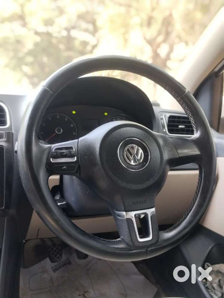 Volkswagen Polo Petrol Highline 1.2l, 2013, Petrol