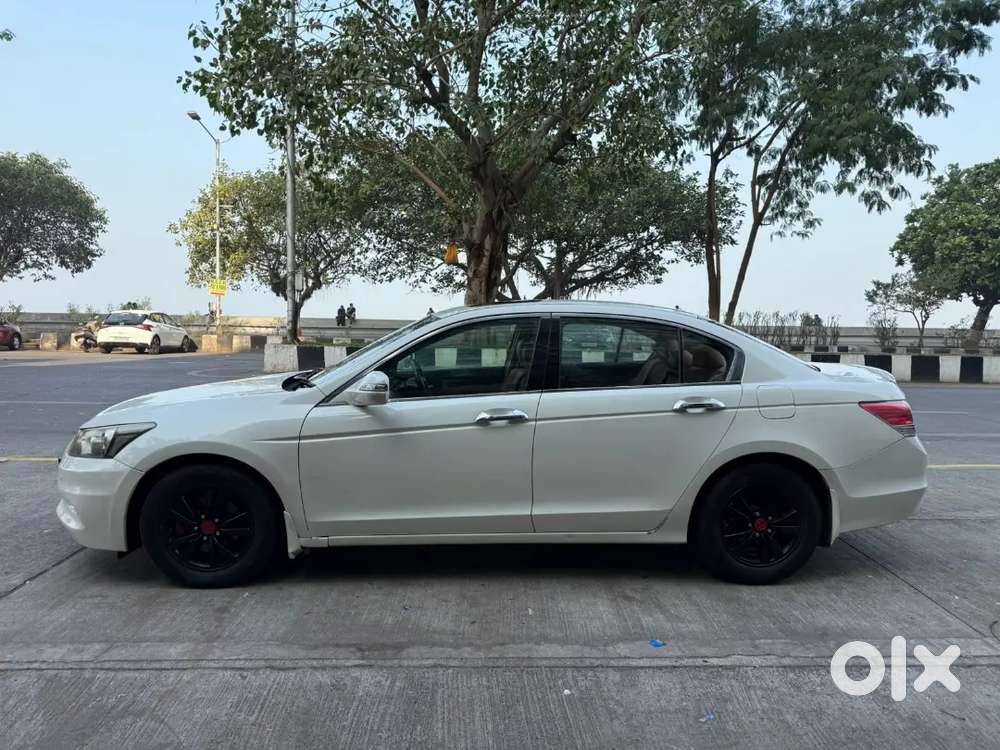 Honda Accord 2011 Petrol Well Maintained