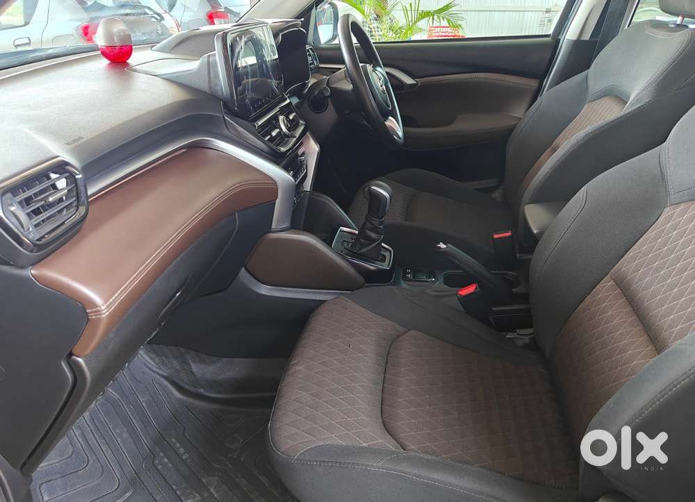 Toyota Urban Cruiser Hyryder 1.5 G Hybrid, 2025, Petrol