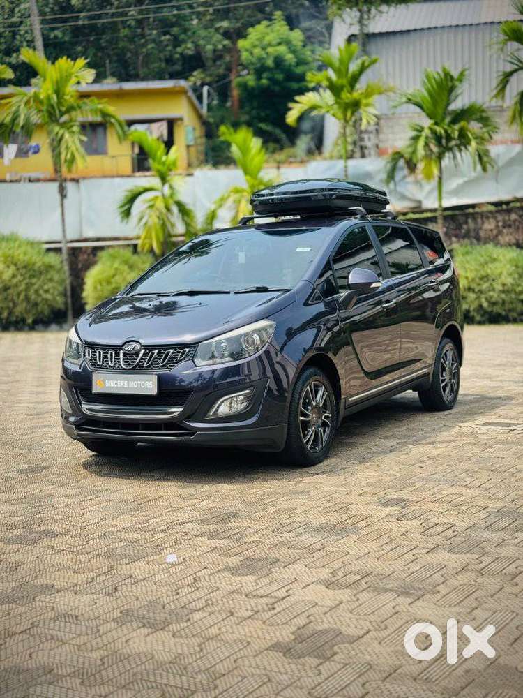 Mahindra Marazzo M8, 2018, Diesel